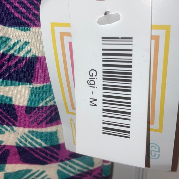 NWT LuLaRoe M Gigi Top - Picture 6 of 7